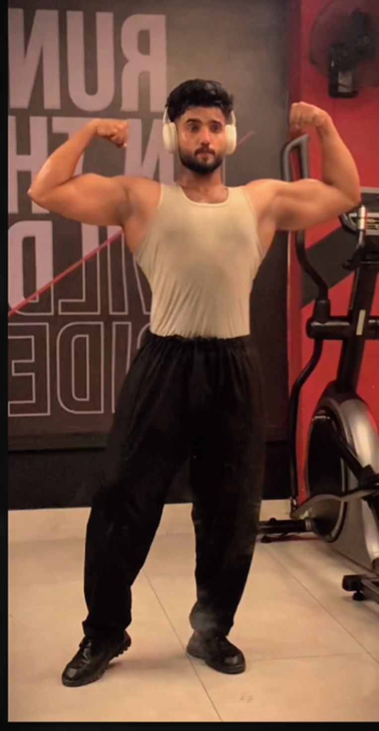 BOXING GLOVES - Image 2